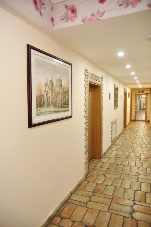 Roadside Guest House Palic Exterior photo